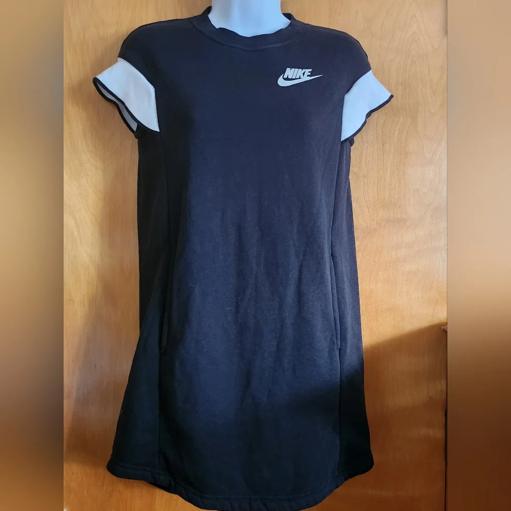 Girls Nike Black Dress Comfy Size L